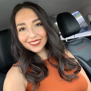 Meet your Posher, Marissa